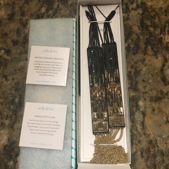 :: Stella & Dot Jasper Ombré Necklace - Picture 10 of 10